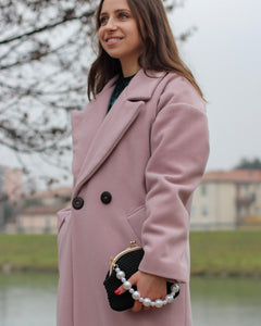Borsa con catena in perle bianche